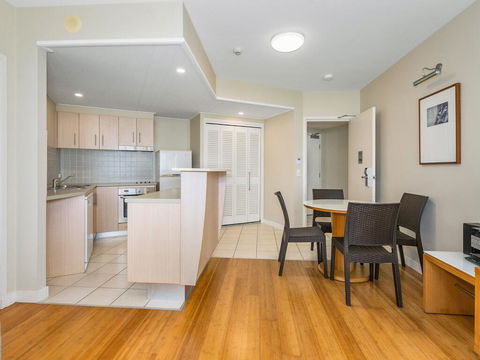 RESORT ON THE BEACH 7225 Dual Room - Port Augusta Accommodation 1