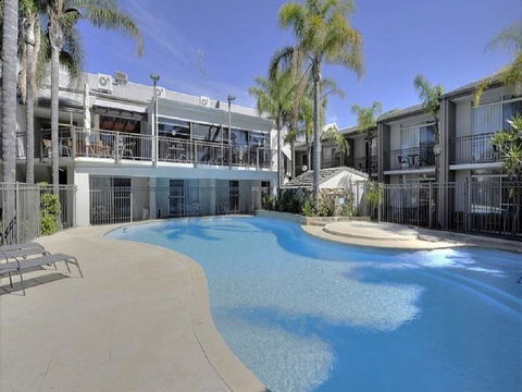 Resort Serviced Apartments - Mandurah - Port Augusta Accommodation 0