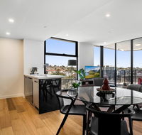 Resort-style Apartment with Balcony Pool and Gym - Port Augusta Accommodation