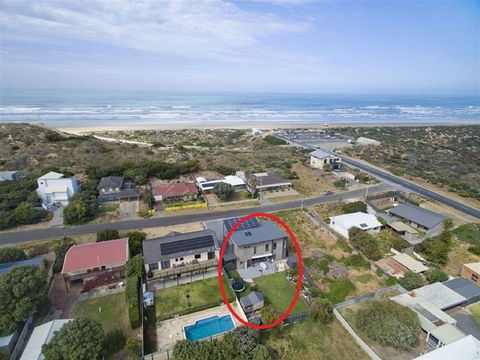 RiverSea Goolwa Beachhouse - WiFi - Pet-Friendly - Port Augusta Accommodation 2