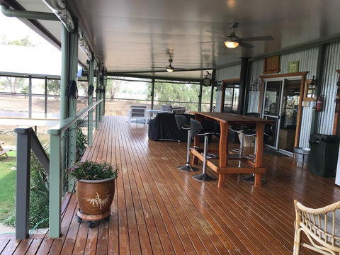 Riverside Farm Retreat BnB - Port Augusta Accommodation 2
