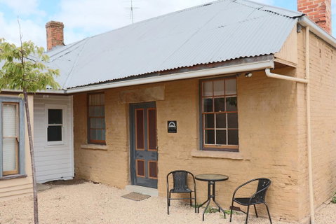 Robinson Cottage - Port Augusta Accommodation 2