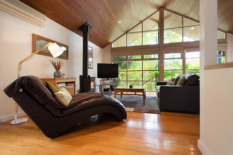 Romantic Treehouse Getaway - Port Augusta Accommodation 0