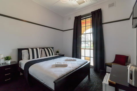 Royal Hotel Ryde - Port Augusta Accommodation 0