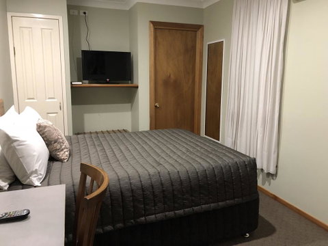Roydons Motor Inn - Port Augusta Accommodation 3