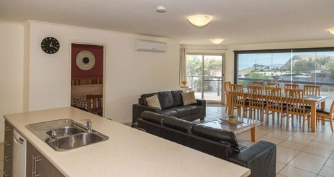 SALT - 37 Oceanview Drive - Port Augusta Accommodation 3
