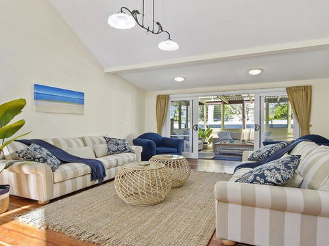 Sandy Shores - Character, Charm, Outdoor Spa - Port Augusta Accommodation 0