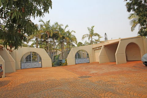 Santa Barbara - Port Augusta Accommodation 0