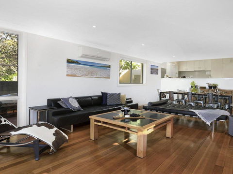 Santa Barbara On Bombo Beach - Port Augusta Accommodation 1