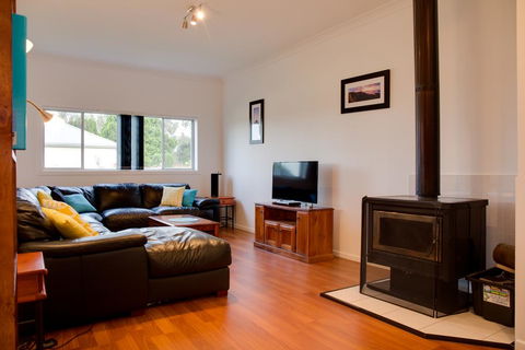 Sapphire Cottage - Port Augusta Accommodation 1
