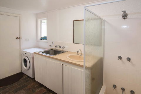 Sea Breeze - Port Augusta Accommodation 3