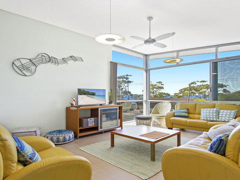 Serene - Spacious Air Conditioned Accommodation - Port Augusta Accommodation 0