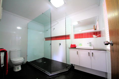 Serenity@Montville - Port Augusta Accommodation 1