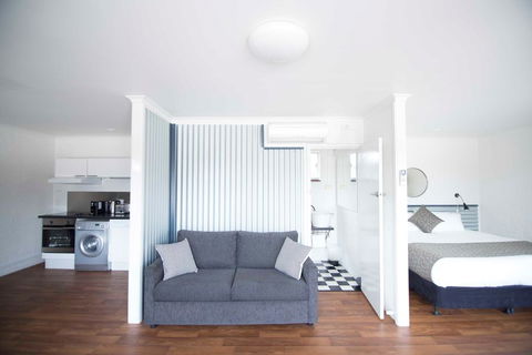 Siesta Central Apartments - Port Augusta Accommodation 0