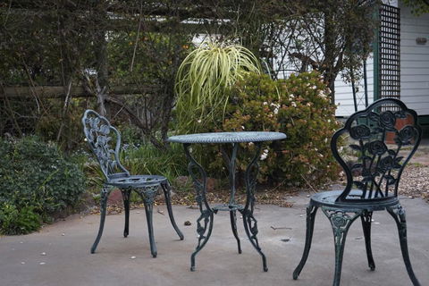 Skymirror Cottage - Port Augusta Accommodation 1