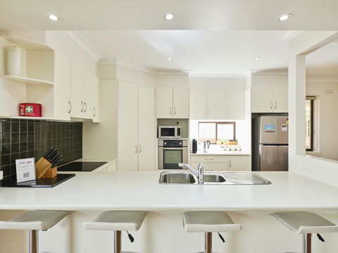 Skymirror Villa - Port Augusta Accommodation 1