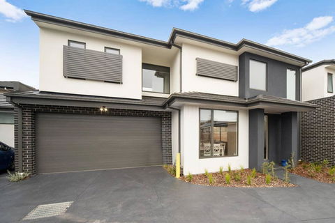Sleek, Modern Capel Sound! - Port Augusta Accommodation 2