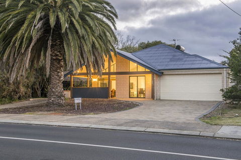 Snoozeaway - Port Augusta Accommodation 0