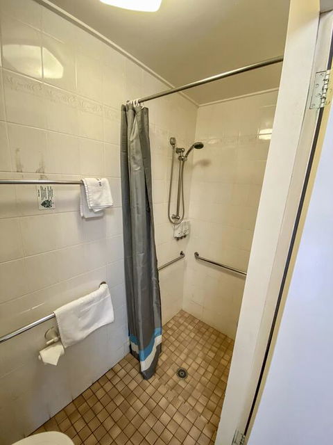 Snow Season Motor Inn - Port Augusta Accommodation 3