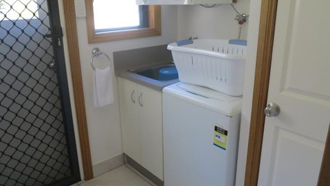 Solyolas 2/13 McCabe Cresc Arcadia - Port Augusta Accommodation 3