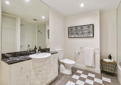 South Yarra Delight - Car Park, Wifi And Swimming Pool - Port Augusta Accommodation 3