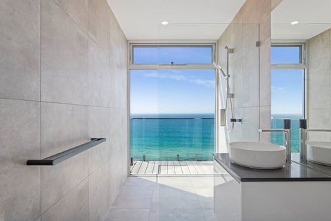 Southpoint -Brand New Home, Oceanfront Views - Port Augusta Accommodation 1