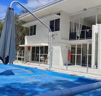 Spacious 2 bedroom unit private bath kitchen RV parking on 5 acres 10 min to Fraser Island barge - Port Augusta Accommodation