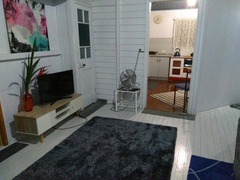 Spacious Apartment - Port Augusta Accommodation 2
