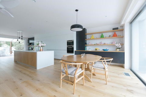 Spectacular Bilgola Beachhouse - Port Augusta Accommodation 3