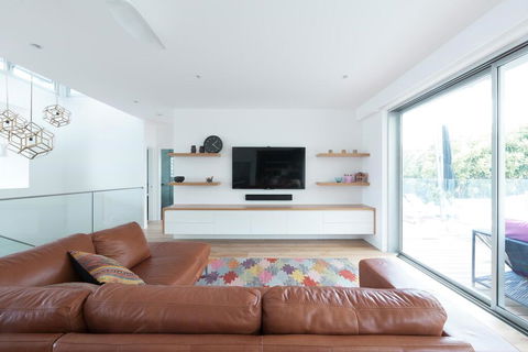 Spectacular Bilgola Beachhouse - Port Augusta Accommodation 1