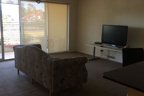 Spectacular River Views In Fabulous Footscray. - Port Augusta Accommodation 2