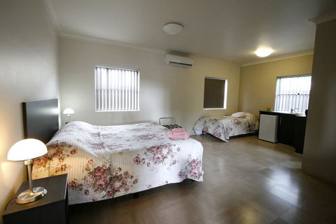Station Hotel Motel Kurri - Port Augusta Accommodation 2