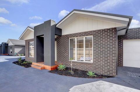 Staughton Sounds - Port Augusta Accommodation 0