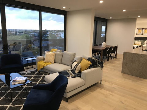 StayCentral Essendon Escape Sub-penthouse - Port Augusta Accommodation 3