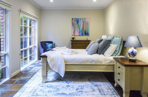 Stonehurst Of Sassafras - Port Augusta Accommodation 1