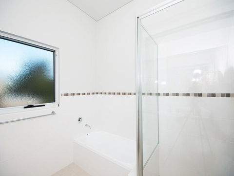 Stunning Holiday Townhouse - Port Augusta Accommodation 1