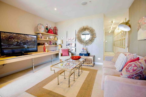 Stylish 1 Bedroom Apartment Amazing City Views - Port Augusta Accommodation 2