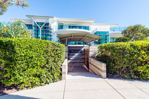 Stylish Beach Side Apartment - Unit 5 - 33 Lorikeet Drive - Port Augusta Accommodation 2