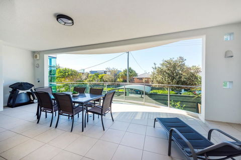 Stylish Beach Side Apartment - Unit 5 - 33 Lorikeet Drive - Port Augusta Accommodation 1
