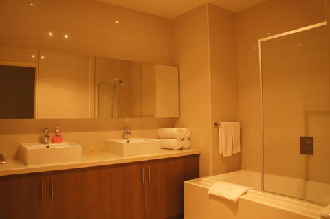 Summer Inn Holiday Apartments - Port Augusta Accommodation 3