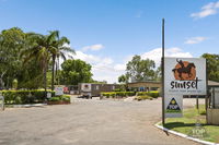 Sunset Top Tourist Park