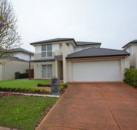 Superb Luxe 5BR housePoint Cook near lake - Port Augusta Accommodation