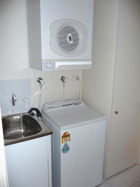 Superb Stay In Adelaides East End - Port Augusta Accommodation 3
