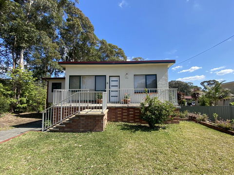 Surf Beach Sanctuary - Port Augusta Accommodation 0