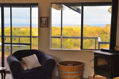 Surinam - Port Augusta Accommodation 1