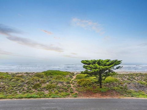 Tahren Beachfront Shack - Port Augusta Accommodation 3