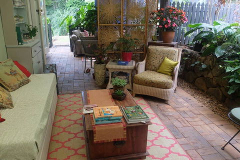 Tamborine Treats - Port Augusta Accommodation 3