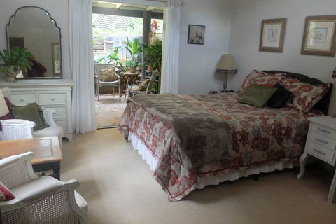 Tamborine Treats - Port Augusta Accommodation 0