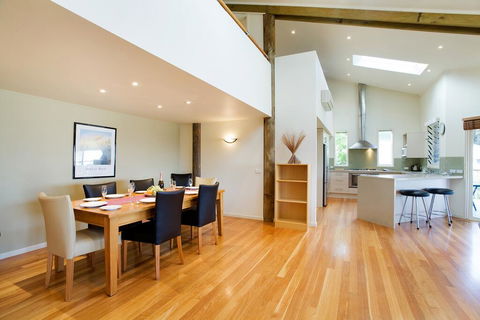 Tathra Beach House Holiday Apartments - Port Augusta Accommodation 1