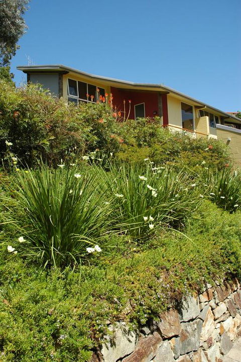 Tathra Beach House Holiday Apartments - Port Augusta Accommodation 3